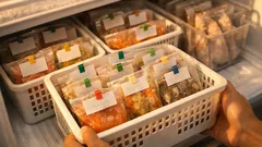 Cara menata freezer biar rapi pakai boks murah, anti drama cari stok