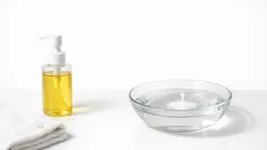 Cara pakai cleansing oil yang benar: 5 langkah agar wajah bersih tanpa terasa perih