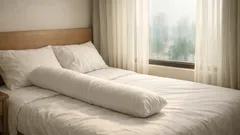 Posisi tidur yang benar biar bangun tanpa leher kaku dan pinggang pegal