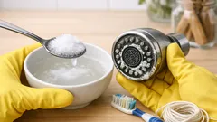 Cara menghilangkan kerak air di keran dapur pakai asam sitrat dan soda kue